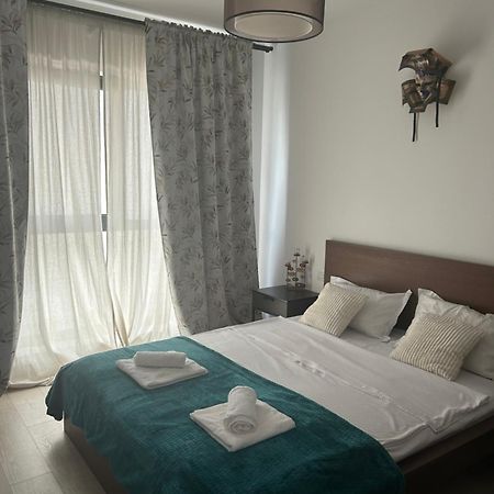 Cozy Apartment 130E By Plaza บูคาเรสต์ ภายนอก รูปภาพ