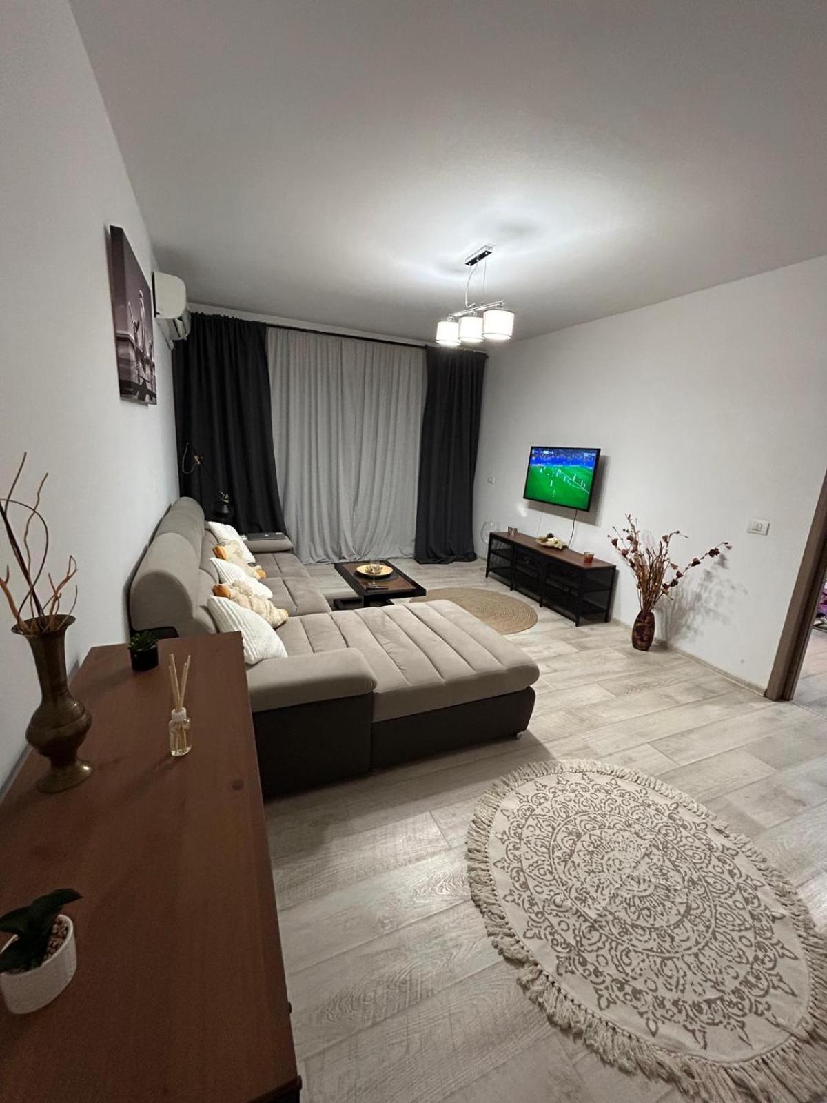 Cozy Apartment 130E By Plaza บูคาเรสต์ ภายนอก รูปภาพ
